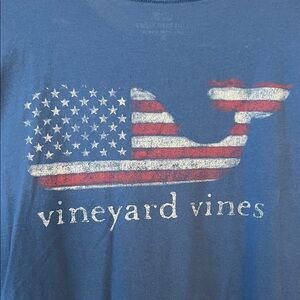 Vineyard Vines Blue Tee with Flag Whale Design Men’s XL